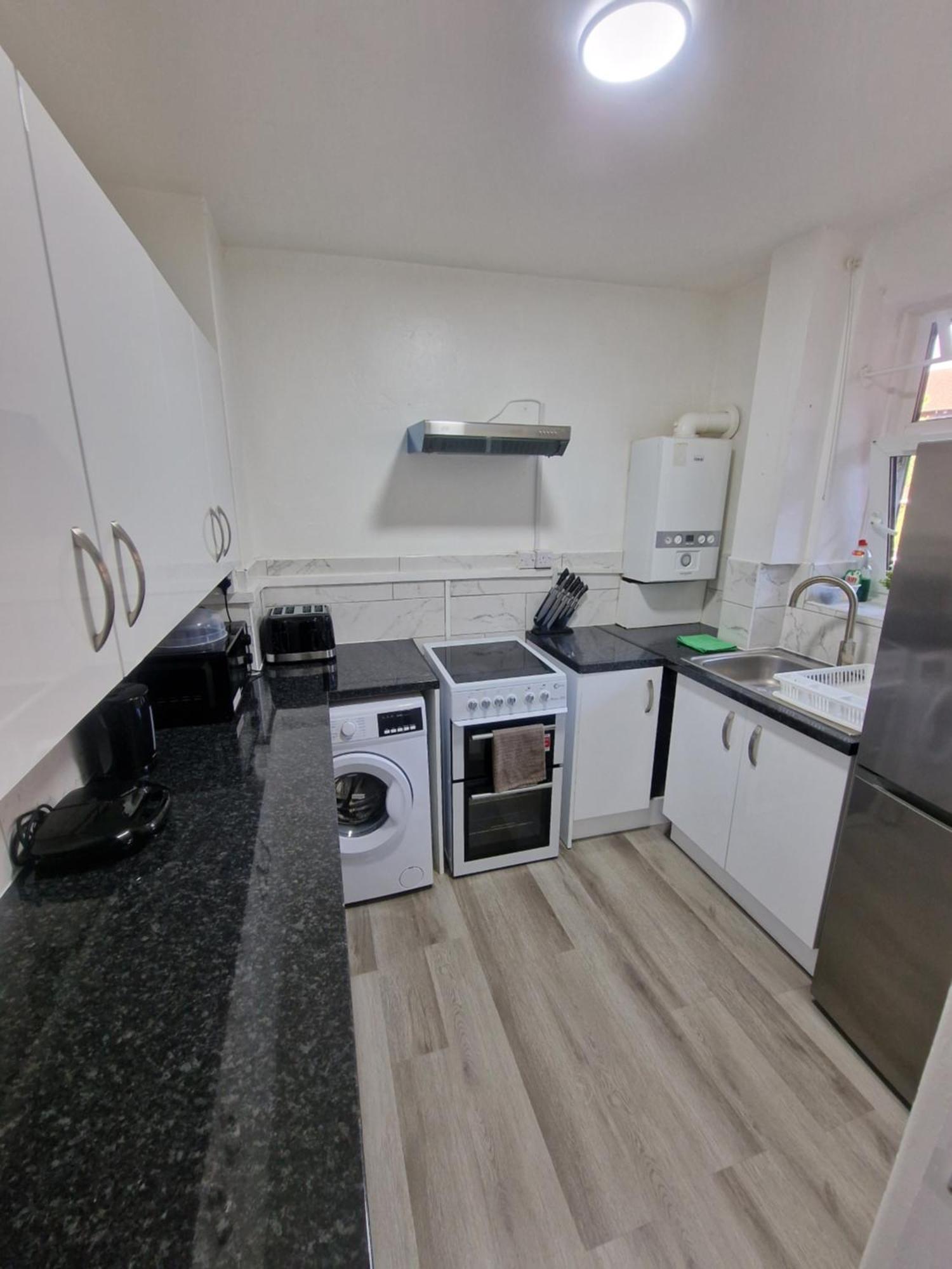 Comfortable 2 Bedrooms Flat In Oval Central London Bagian luar foto